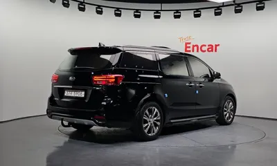 Kia Canival 2019, 141467 км, за 8456.94 USD