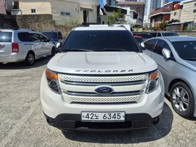 Ford Explorer · 2014 год