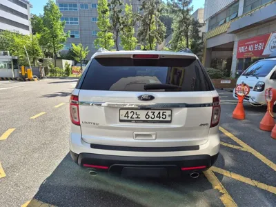 Ford Explorer 2014, 147600 км, за 5638.7 USD