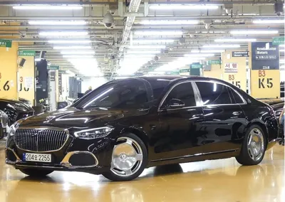 Mercedes-Benz S-Class · 2023 год