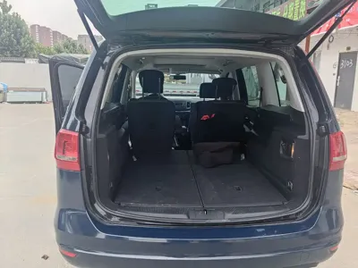 Volkswagen Sharan 2016, 130000 км, за 6989.27 USD - фото 12
