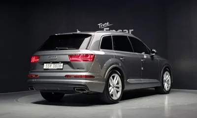 Audi Q7 2016, 91973 км, за 22144.38 USD