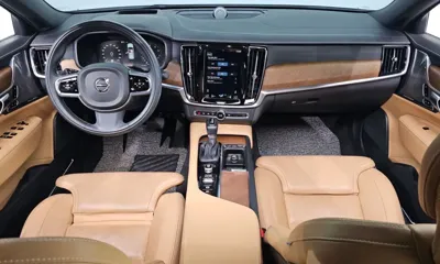 Volvo S90 2020, 67297 км, за 16245.2 USD - фото 7