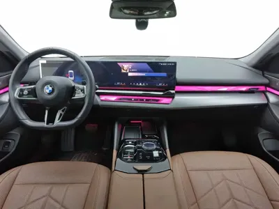 BMW 5 Series 2025, 16400 км, за 38669.06 USD
