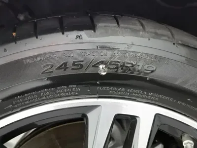 BMW 5 Series 2025, 16400 км, за 38669.06 USD - фото 24