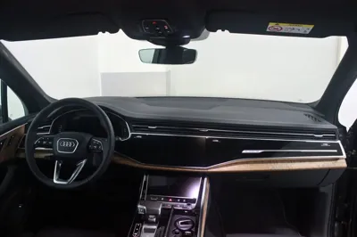Audi Q7 2025, 950 км, за 60391.23 USD - фото 7