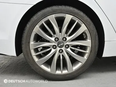 Genesis G80 2017, 237172 км, за 8993.04 USD