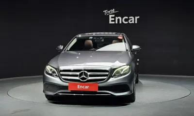 Mercedes-Benz E-Class 2019, 87348 км, за 15798.53 USD
