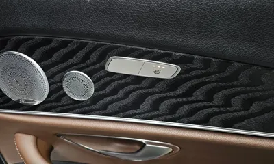 Mercedes-Benz E-Class 2019, 87348 км, за 15798.53 USD - фото 19