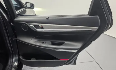 Hyundai Grandeur 2020, 107731 км, за 13088.32 USD - фото 25