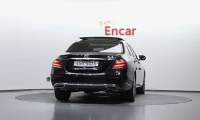 Mercedes-Benz E-Class 2018, 123015 км, за 14962.28 USD