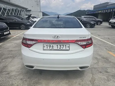 Hyundai Grandeur 2012, 142607 км, за 3106.82 USD - фото 6