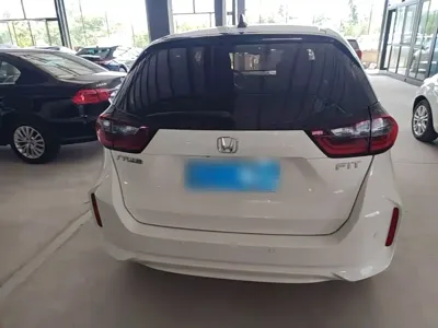 Honda Fit 2021, 61200 км, за 7853.36 USD - фото 6