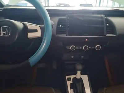 Honda Fit 2021, 61200 км, за 7853.36 USD - фото 10