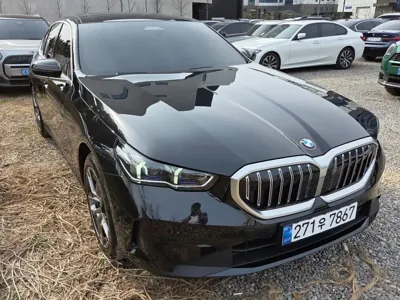 BMW 5-Series · 2026 год