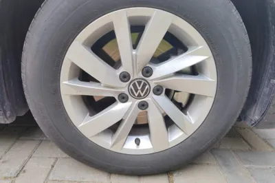 Volkswagen Passat New Energy 2025, 6600 км, за 19127 USD - фото 8