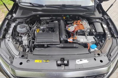 Volkswagen Passat New Energy 2025, 6600 км, за 19127 USD - фото 21