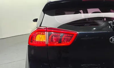 Kia Niro 2018, 72491 км, за 10437.18 USD - фото 23