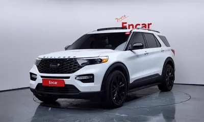 Ford Explorer · 2022 год