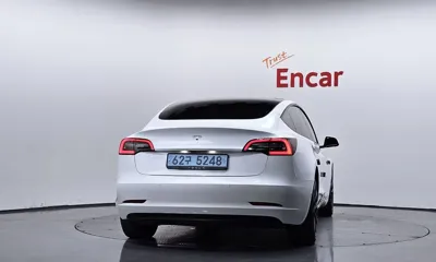 Tesla Model 3 2022, 58688 км, за 21387.24 USD