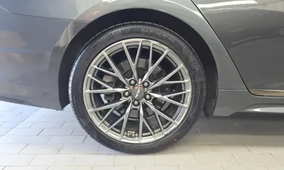 Genesis G80 2019, 121155 км, за 13289.91 USD