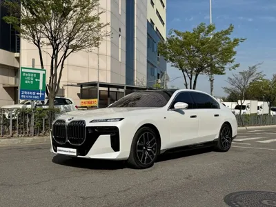 BMW 7-Series · 2025 год