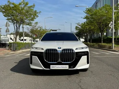 BMW 7-Series 2025, 17016 км, за 70894.05 USD