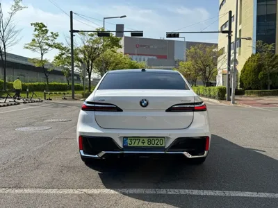 BMW 7-Series 2025, 17016 км, за 70894.05 USD
