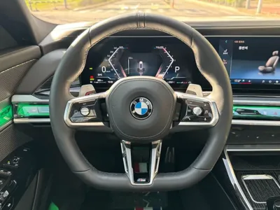 BMW 7-Series 2025, 17016 км, за 70894.05 USD - фото 17