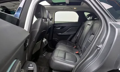 Jaguar F-Pace 2018, 124460 км, за 10253.88 USD - фото 13