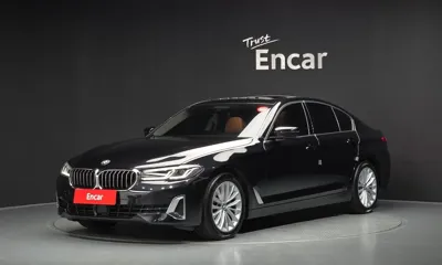 BMW 5-Series · 2021 год