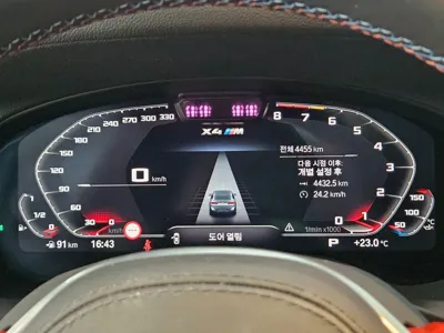 BMW X4M 2025, 4455 км, за 59492.37 USD - фото 8