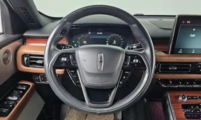 Lincoln Aviator 2022, 53038 км, за 21990.29 USD - фото 13