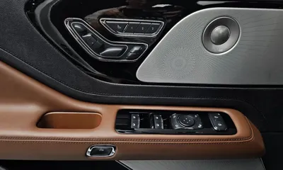 Lincoln Aviator 2022, 53038 км, за 21990.29 USD - фото 15