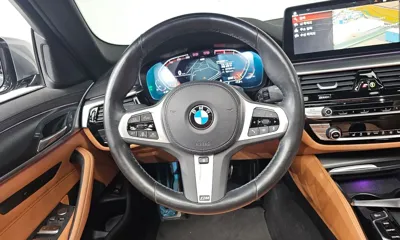 BMW 5-Series 2023, 33802 км, за 25980.01 USD - фото 13