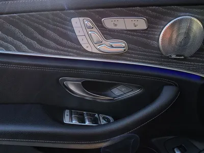 Mercedes-Benz E-Class 2022, 137180 км, за 24737.89 USD - фото 17