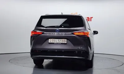 Toyota Sienna 2023, 49958 км, за 34453.61 USD