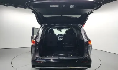 Toyota Sienna 2023, 49958 км, за 34453.61 USD - фото 20