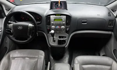 Hyundai Starex 2016, 111661 км, за 5795.4 USD - фото 7