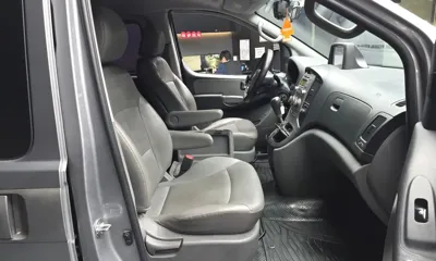 Hyundai Starex 2016, 111661 км, за 5795.4 USD - фото 11