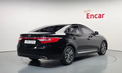 Hyundai Grandeur 2014, 115536 км, за 3807.27 USD
