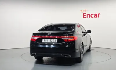 Hyundai Grandeur 2014, 115536 км, за 3807.27 USD