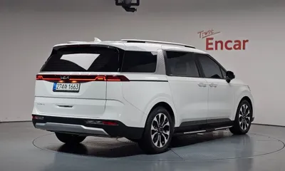 Kia Canival 2023, 63921 км, за 15798.53 USD