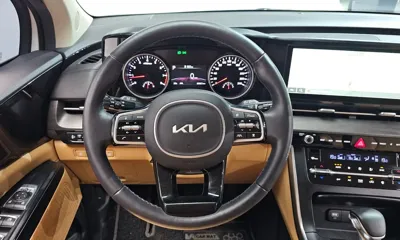 Kia Canival 2023, 63921 км, за 15798.53 USD - фото 13