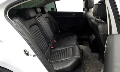 Volkswagen Passat 2018, 65458 км, за 14006.52 USD - фото 11