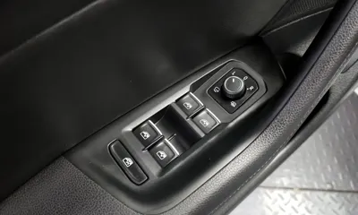 Volkswagen Passat 2018, 65458 км, за 14006.52 USD - фото 30
