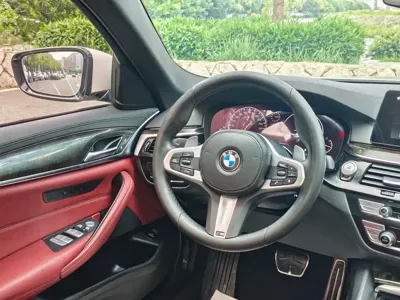 BMW 5 Series 2019, 85000 км, за 23545.34 USD