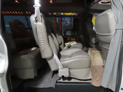 Chevrolet Express Van 2004, 69477 км, за 5629.13 USD - фото 8