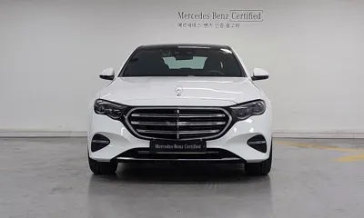 Mercedes-Benz E-Class 2025, 3490 км, за 51201.26 USD