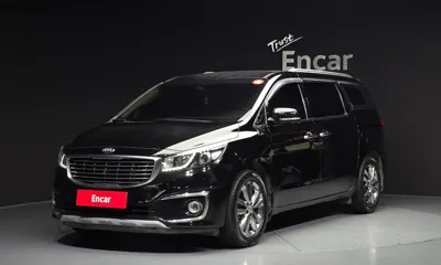 Kia Canival · 2018 год